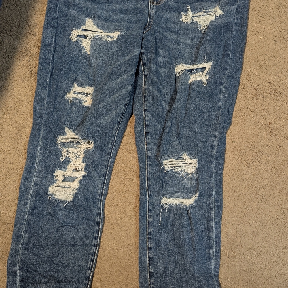 American Eagle Outfitters Blue Skinny Jeans with Vintage Distressing